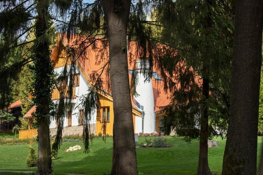 Aliret Vadaszhaz Ságvár Exterior foto